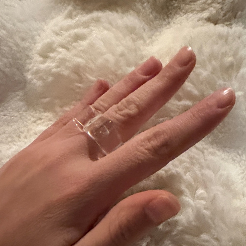 Modern/Classic Clear Acrylic Ring must have!